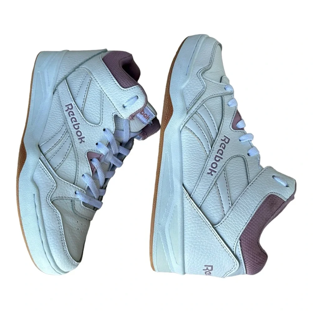 Reebook Women White Light Purple shoes‎ Sneakers women Size US 8